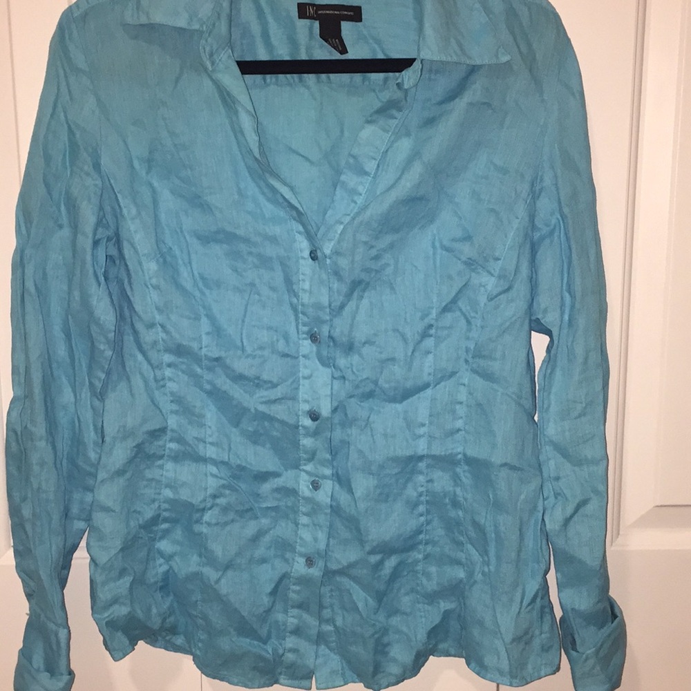 100% linen blue top great for the summer!